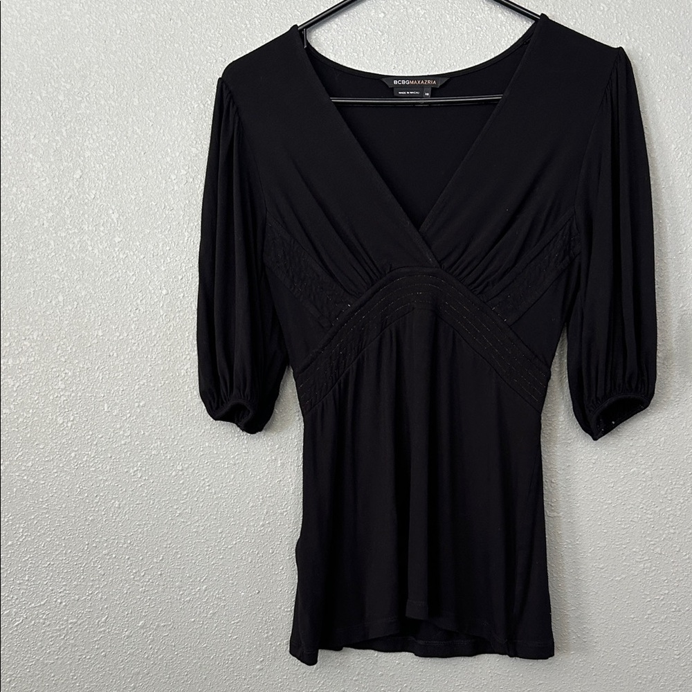 BCBGMaxAzria Black V-Neck Empire Waist Short Sleeve Top Size XS